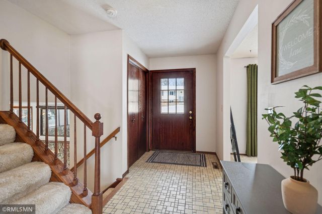 1304 Wilderness Run Drive, Eagan, MN 55123