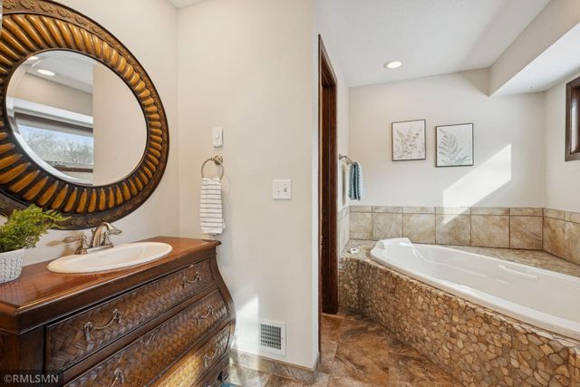 1304 Wilderness Run Drive, Eagan, MN 55123