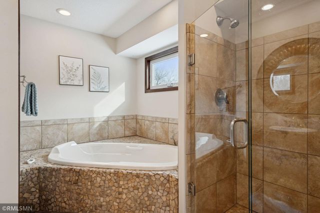 1304 Wilderness Run Drive, Eagan, MN 55123