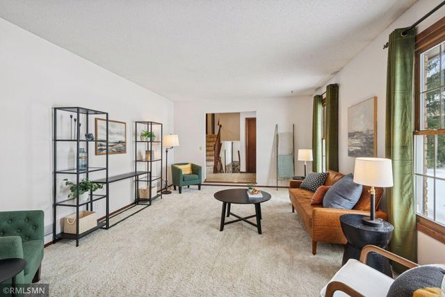 1304 Wilderness Run Drive, Eagan, MN 55123