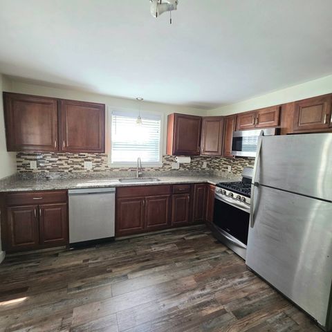 32 Breer Circle, Brockton, MA 02301
