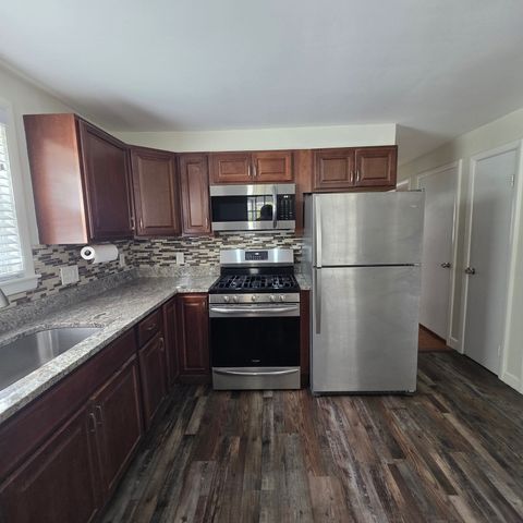 32 Breer Circle, Brockton, MA 02301