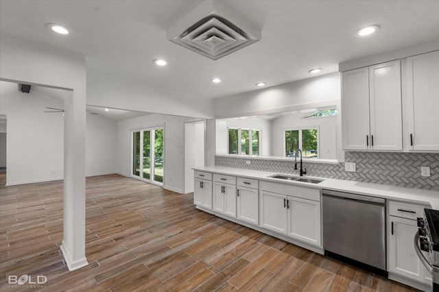 18 Lake Forest Hills, Shreveport, LA 71109