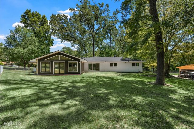 18 Lake Forest Hills, Shreveport, LA 71109
