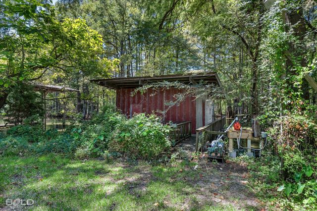 18 Lake Forest Hills, Shreveport, LA 71109