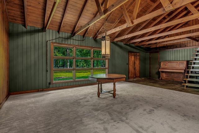 364A Cook Rd, Tullahoma, TN 37388