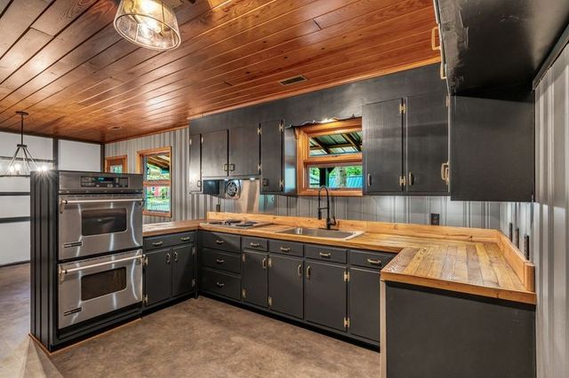 364A Cook Rd, Tullahoma, TN 37388