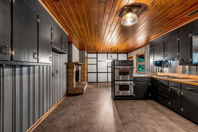 364A Cook Rd, Tullahoma, TN 37388