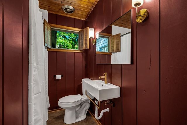 364A Cook Rd, Tullahoma, TN 37388