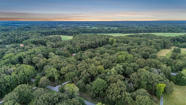 364A Cook Rd, Tullahoma, TN 37388