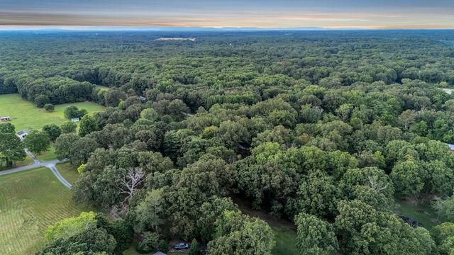 364A Cook Rd, Tullahoma, TN 37388