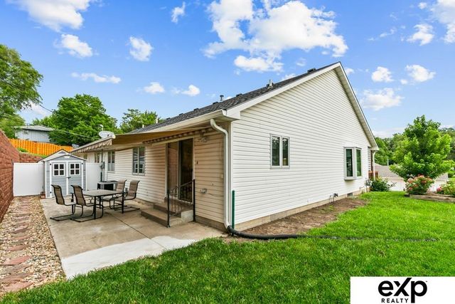 422 S 10th Street, Plattsmouth, NE 68048