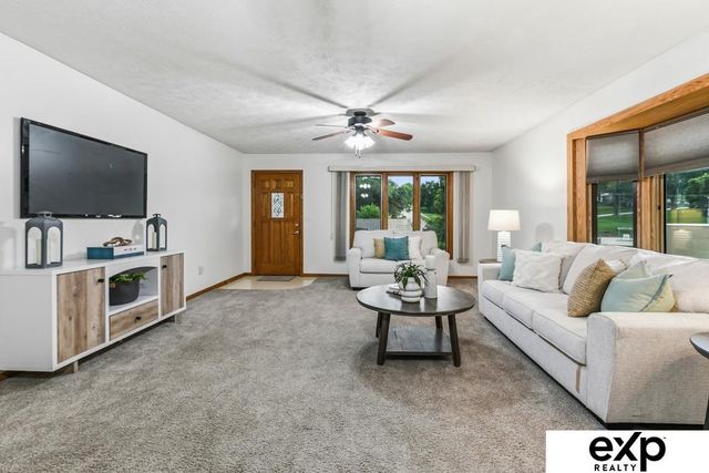 422 S 10th Street, Plattsmouth, NE 68048