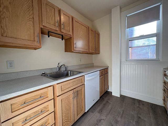 7 Scottfield Rd 8, Boston, MA 02134