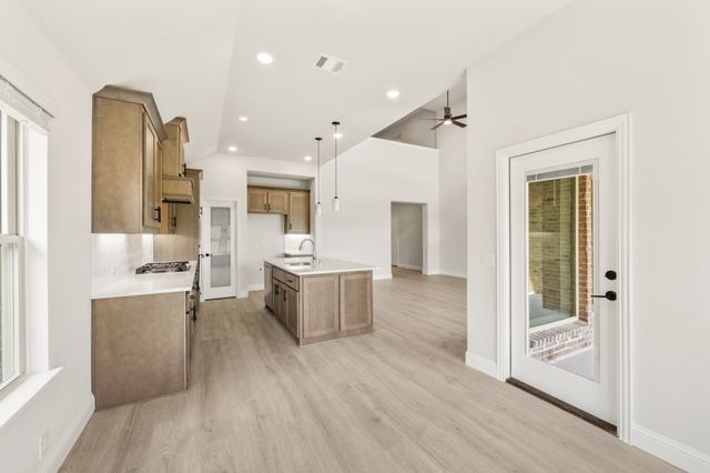 3350 Blazing Star Drive, Crandall, TX 75114