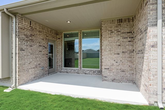 3350 Blazing Star Drive, Crandall, TX 75114