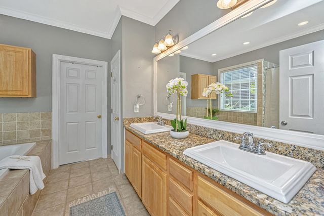 8631 Woodland Walk, North Charleston, SC 29420