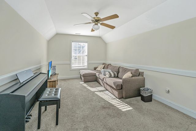 8631 Woodland Walk, North Charleston, SC 29420