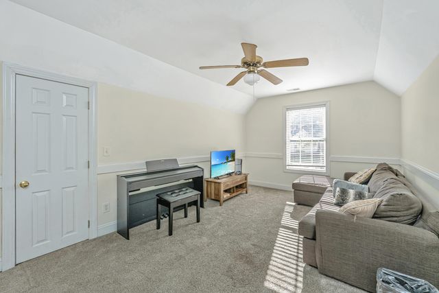 8631 Woodland Walk, North Charleston, SC 29420