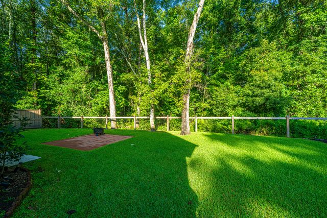 8631 Woodland Walk, North Charleston, SC 29420