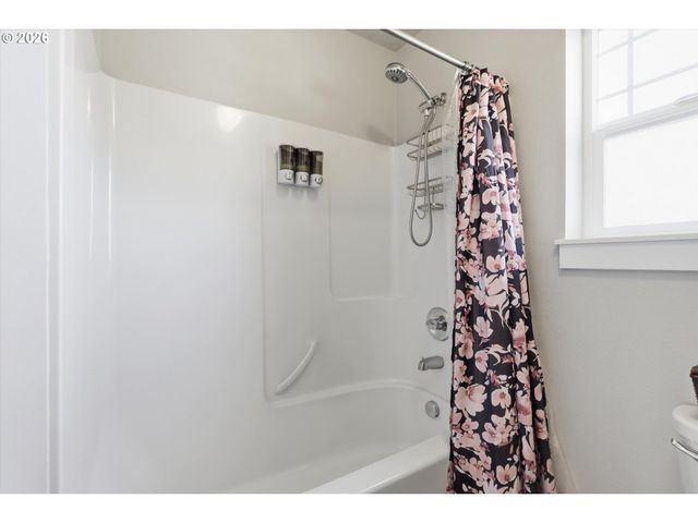 32010 Nw WASCOE St, North Plains, OR 97133