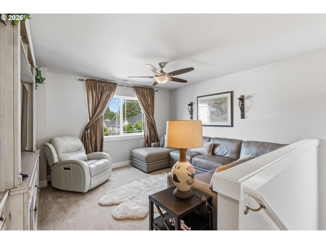 32010 Nw WASCOE St, North Plains, OR 97133