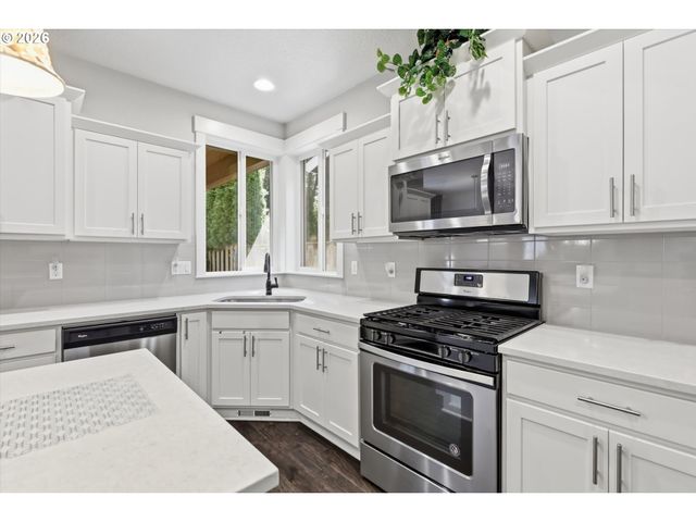 32010 Nw WASCOE St, North Plains, OR 97133