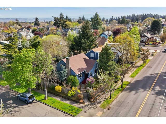 1005 Ne KILLINGSWORTH St, Portland, OR 97211