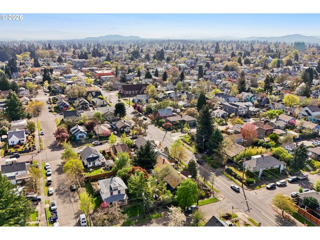 1005 Ne KILLINGSWORTH St, Portland, OR 97211