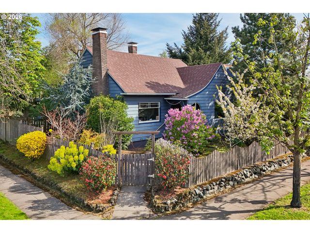 1005 Ne KILLINGSWORTH St, Portland, OR 97211