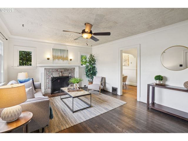 1005 Ne KILLINGSWORTH St, Portland, OR 97211