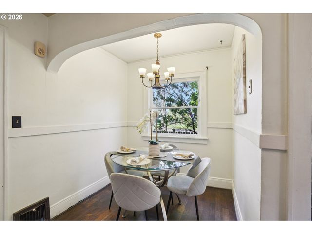 1005 Ne KILLINGSWORTH St, Portland, OR 97211