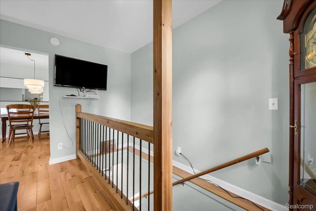 5610 Croswell Road, Waterford Charter Township, MI 48327