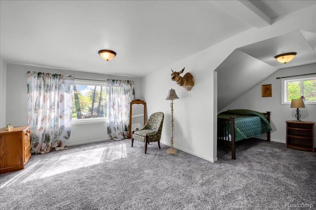 5610 Croswell Road, Waterford Charter Township, MI 48327