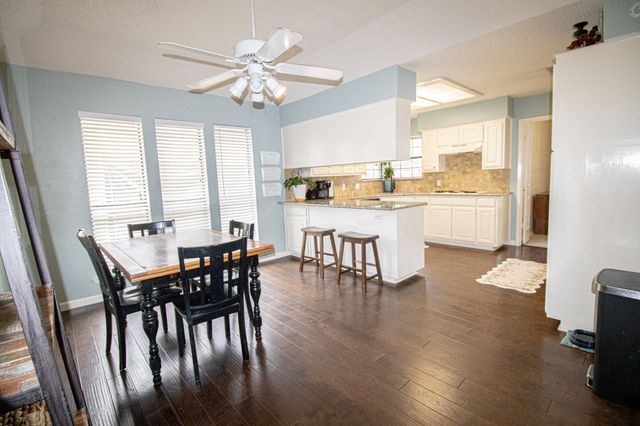 10141 Wandering Way Street, Benbrook, TX 76126