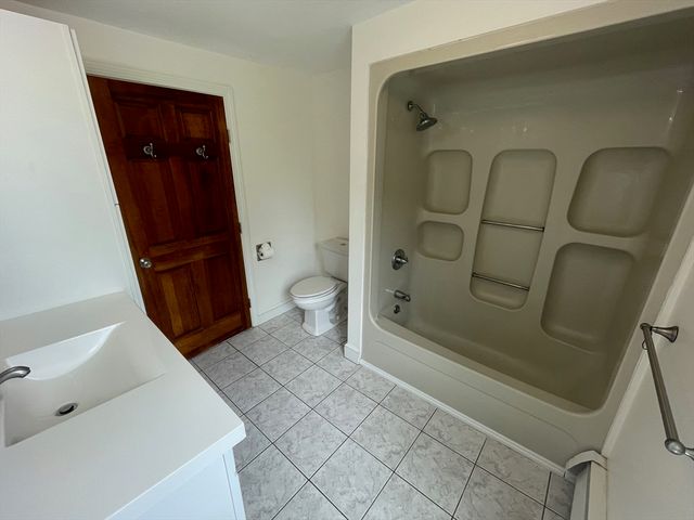 21 Court Street A, Groton, MA 01450