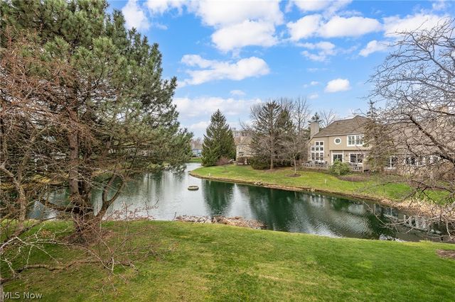 71 Haskell Drive, Bratenahl, OH 44108