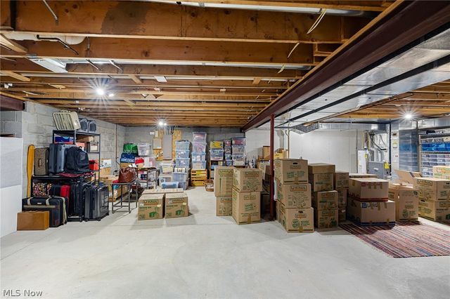 71 Haskell Drive, Bratenahl, OH 44108