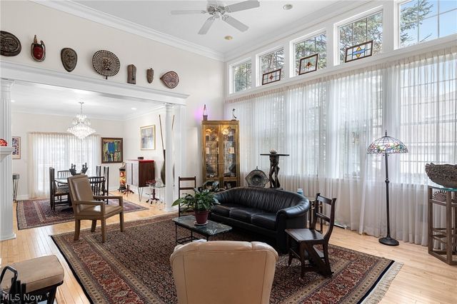 71 Haskell Drive, Bratenahl, OH 44108