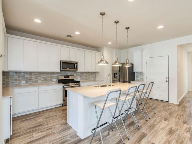 9100 Moonstone DR, Austin, TX 78729