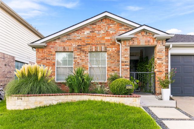 3220 Gettysburg Lane, Fort Worth, TX 76123