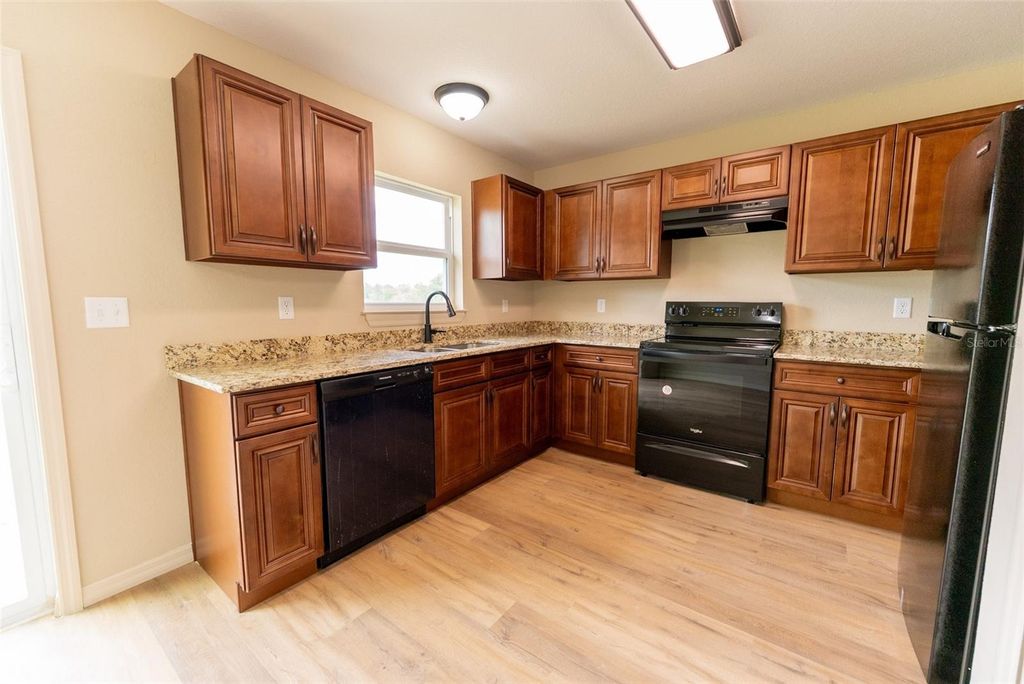 Image 22 of property listing at 5131 NW 61ST COURT, Ocala, FL 34482