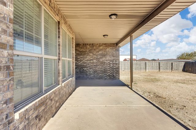 8740 Rainbow Dr, Odessa, TX 79765