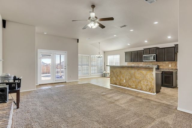 8740 Rainbow Dr, Odessa, TX 79765