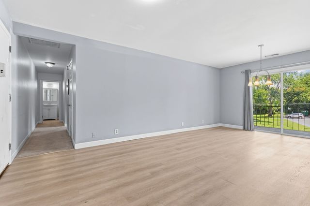 613 Hillsboro Rd Apt B21, Franklin, TN 37064
