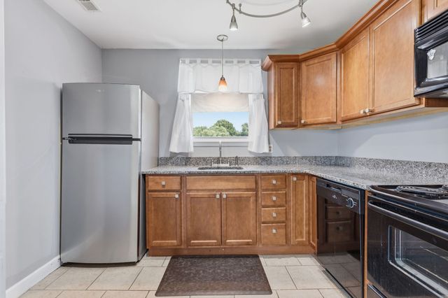 613 Hillsboro Rd Apt B21, Franklin, TN 37064