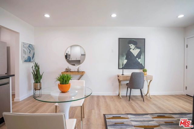 6244 De Longpre Avenue 10, Los Angeles, CA 90028