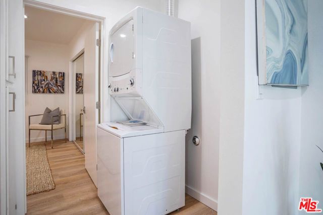 6244 De Longpre Avenue 10, Los Angeles, CA 90028