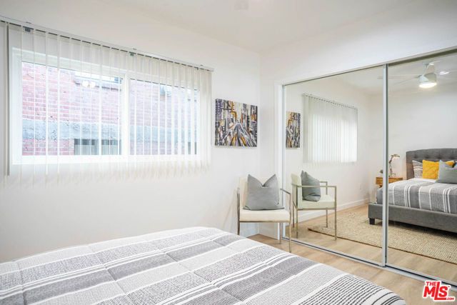 6244 De Longpre Avenue 10, Los Angeles, CA 90028