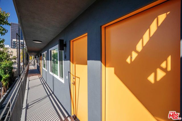 6244 De Longpre Avenue 10, Los Angeles, CA 90028